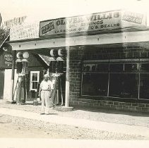 Oliver Willis, Oil Springs Ford Garage